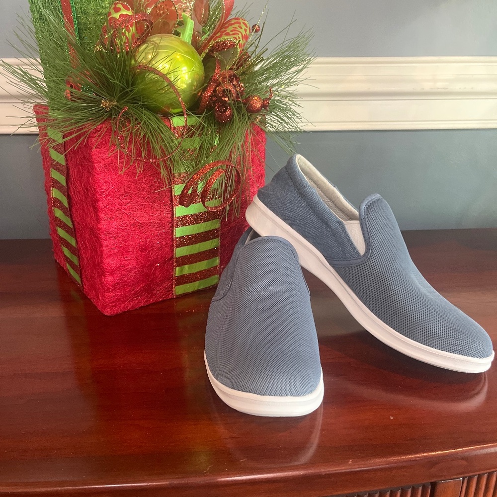 Mens UGG slide On Sneakers